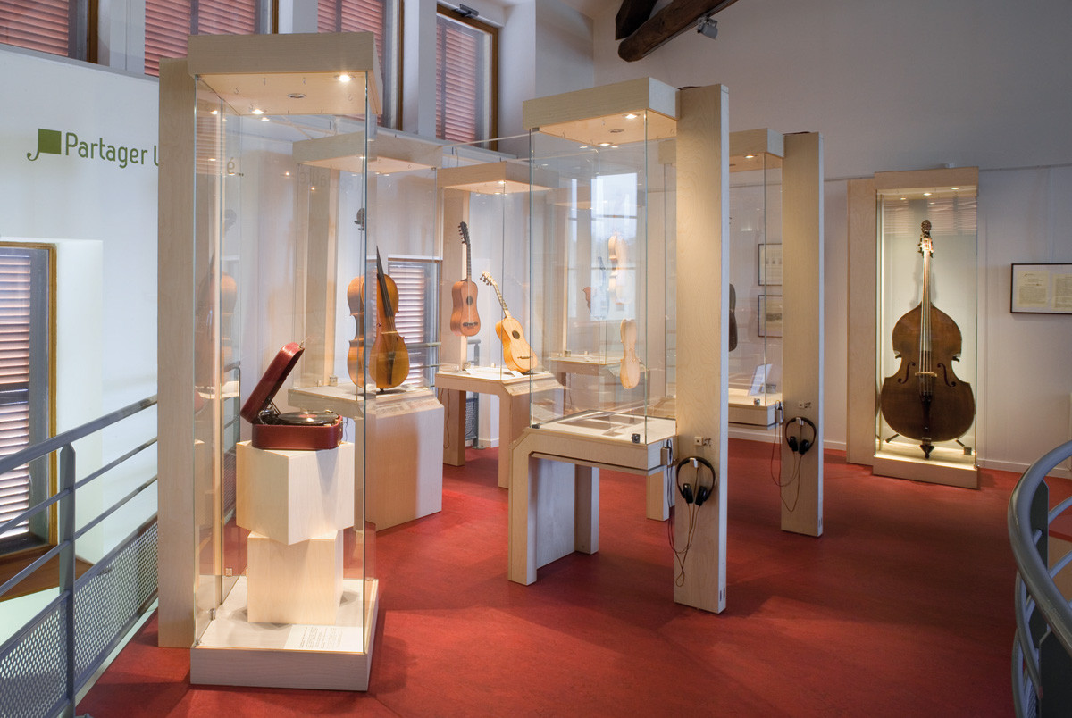 Musée De La Lutherie Et De L Archèterie Françaises